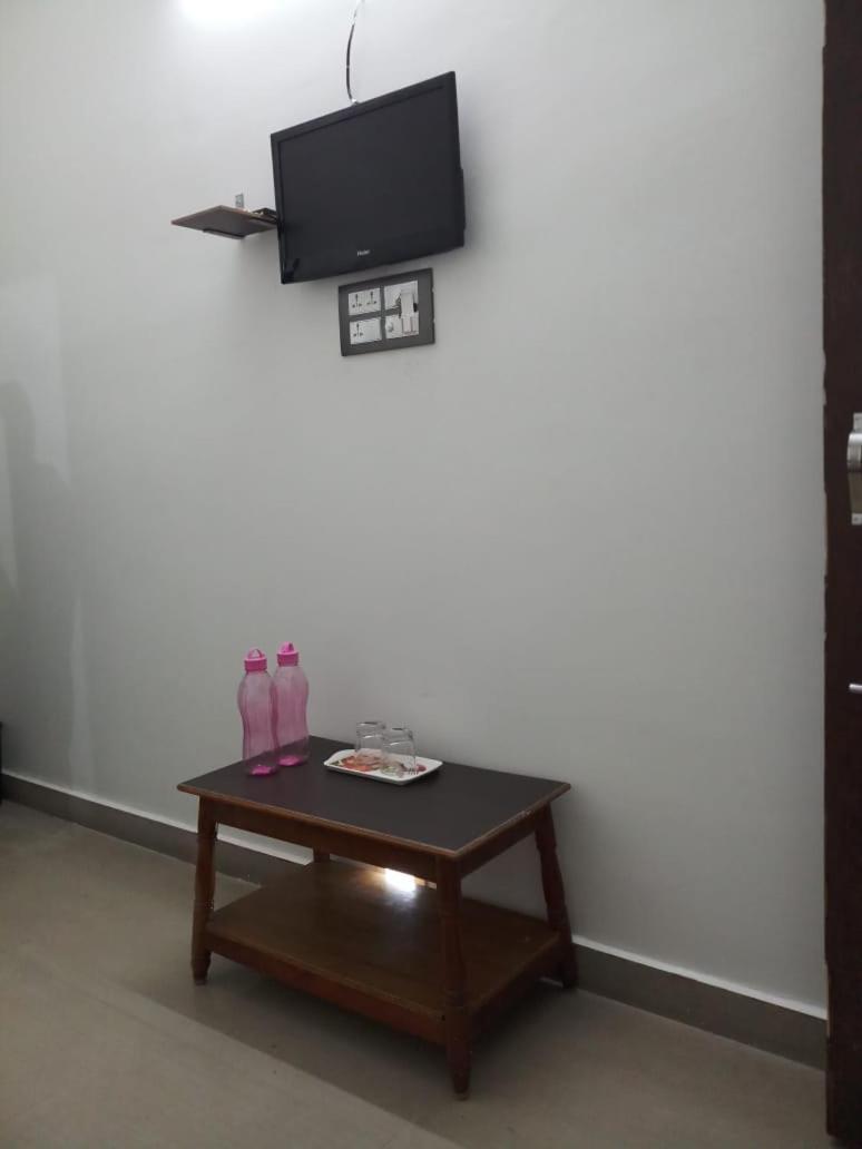 فندق تيروباتيفي  Sri Kousthubham Residency المظهر الخارجي الصورة