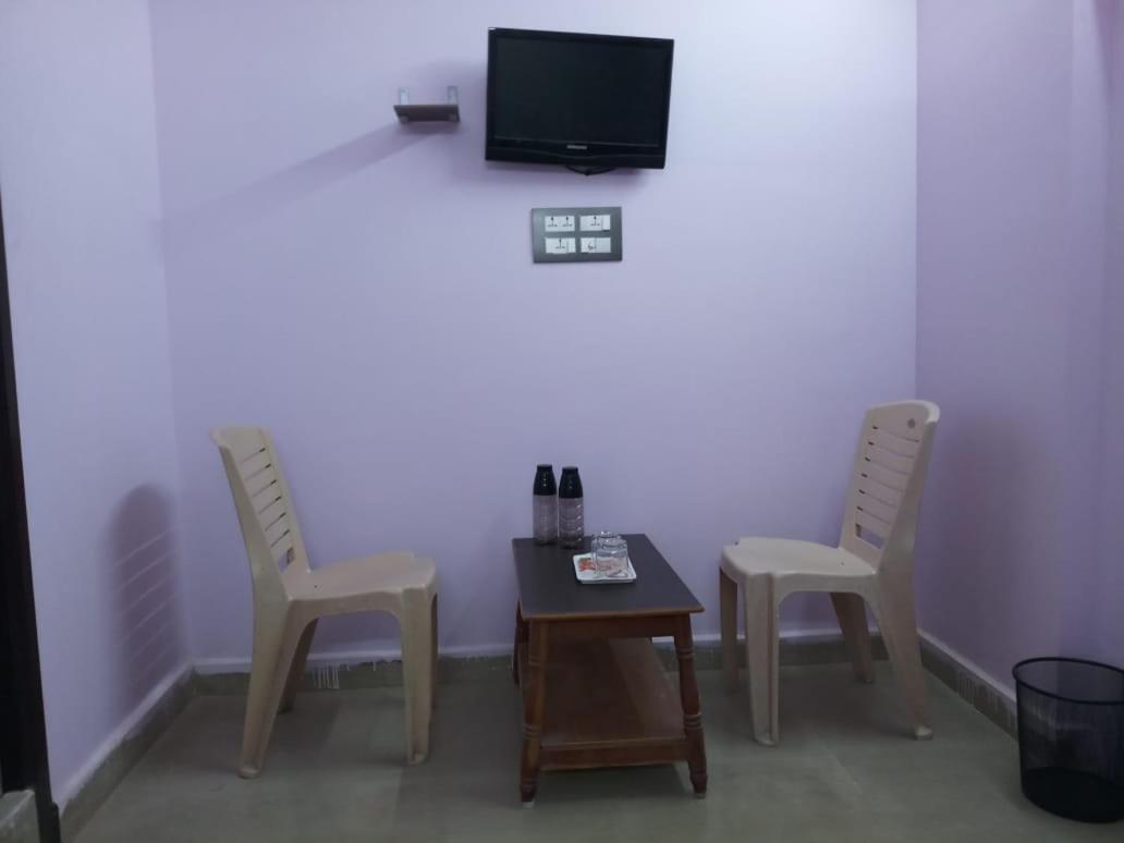 فندق تيروباتيفي  Sri Kousthubham Residency المظهر الخارجي الصورة